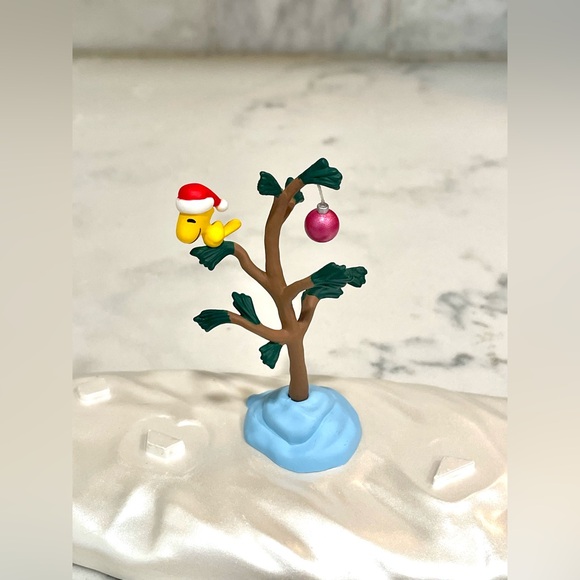 Hallmark Charlie Brown Christmas Snow Scene Table Top Display-Vintage - Picture 4 of 7